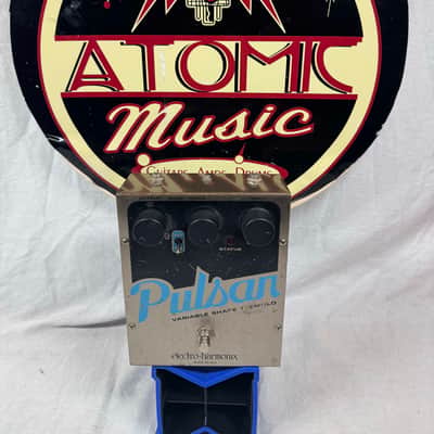 Electro-Harmonix Pulsar Variable Shape Tremolo Pedal - EC-3850 ec3850 image 1