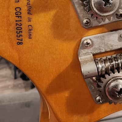 Fender Modern Player Jazz Bass Satin - 2-Color Sunburst image 8