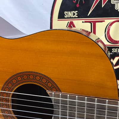 Yamaha C40 Classical Acoustic Guitar image 3