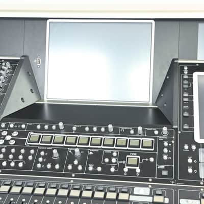 DiGiCo SD5 Digital Mixing Console w/ Waves Card, ST Optical & Road Case CG01GCW *ASK FOR SHIPPING* image 5