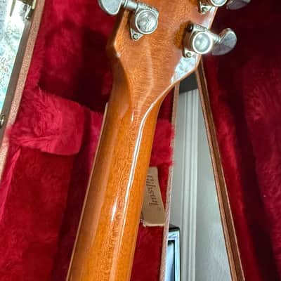 Gibson Les Paul Classic T 2017 - Gold Top Rare finish! image 13