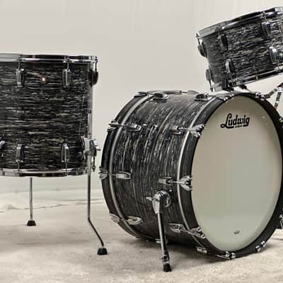 Ludwig 22/13/16" Classic Maple Fab Outfit - Black Oyster Pearl image 3
