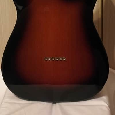 Fender Player Telecaster Left-Handed with Maple Fretboard 2018 - 2024 - 3-Color Sunburst image 3