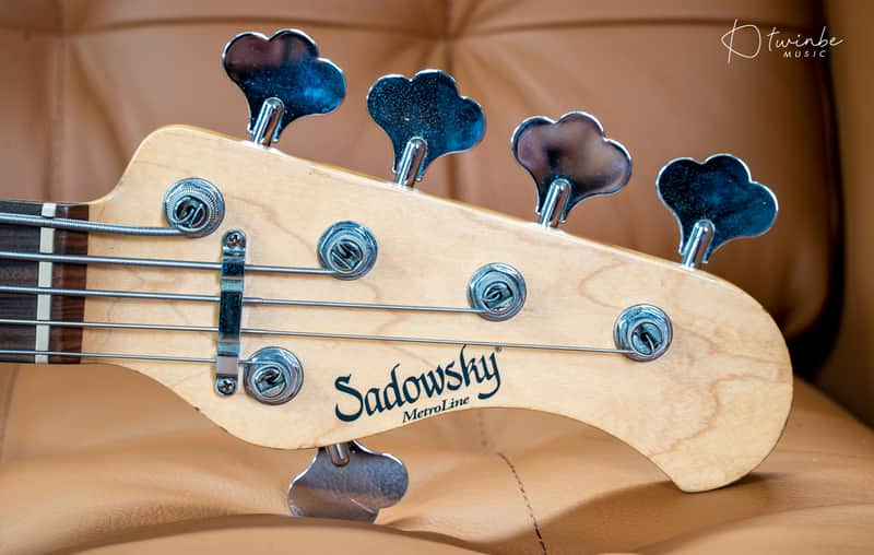 Sadowsky Metro RV5 Bass Made in Japan Sunburst with Rosewood