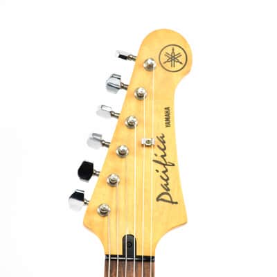Yamaha Pacifica Cherry Red Occassion image 12