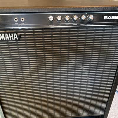 Yamaha Hundred 115B Bass Amp w/ Distortion channel - Vintage