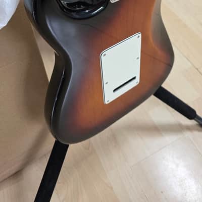 Fender Player Stratocaster Custom Shop Fat 50s BRAND NEW! FSR Limited Special Edition 3 Tone Sunburst Roasted Maple Neck American USA Custom Shop Pickups SSS Strat image 16