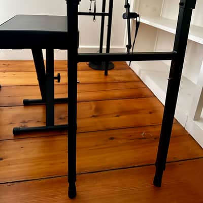 Gator GFW-UTILITY-TBL Frameworks Heavy-Duty Keyboard Table 2010s - Black Bild 3