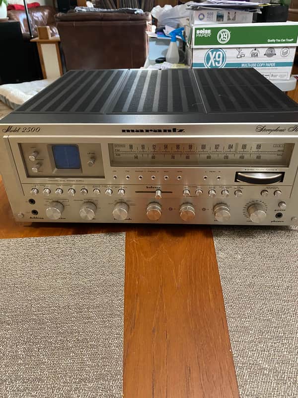 Marantz Model 2500 250-Watt Stereo Solid-State Receiver 1977 - 1979 - Silver with Wood Case image 1