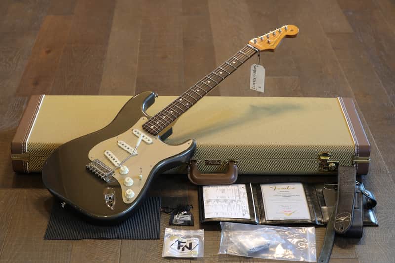 Minty! 2024 Fender LTD Roasted Stratocaster Electric Guitar Aged Pewter Special NOS + COA OHSC