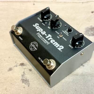Used Fulltone Supa-Trem 2 Custom Shop Grey w/Box image 5