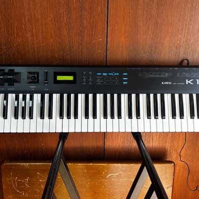 Kawai K1ii digital PCM-waveform synthesizer w/ box power supply