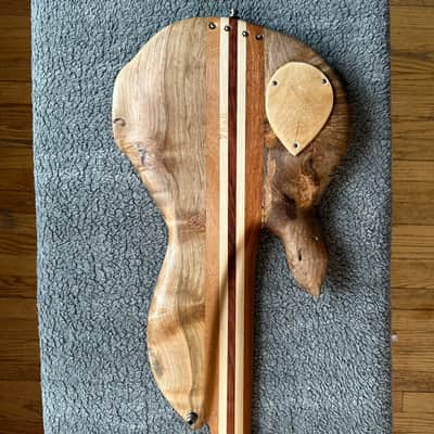 Wishbass - 32” Fretless with Bill Lawrence P46 and Q-tone stacked vol/tone image 5