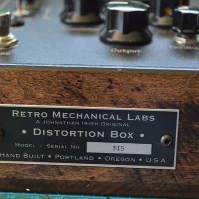 Retro Mechanical Labs The 432k Distortion Box w/adaptor & Free Shipping image 3