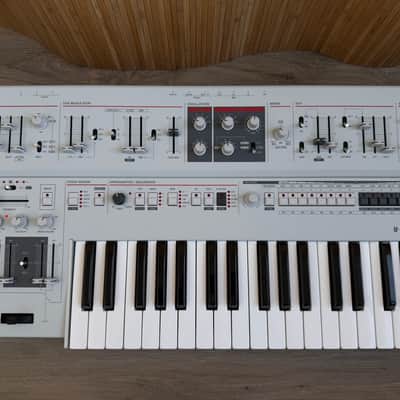 UDO Audio Super 6 ST49 12-Voice Polyphonic Binaural Analog-Hybrid Synthesizer image 4
