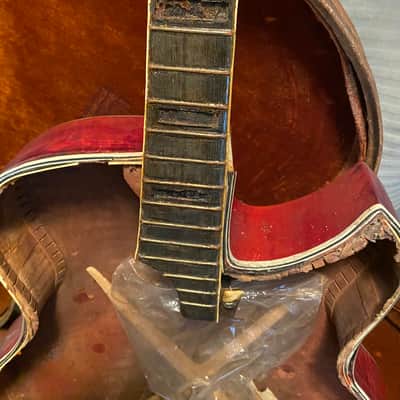 D'Angelico new yorker     basket case 1950's stained red image 25