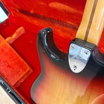 Fender Stratocaster 1975 - 3 color sunburst image 7