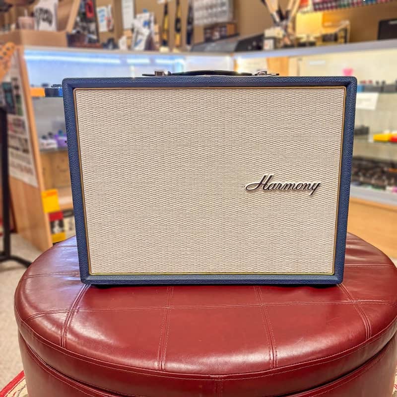 Harmony H605 5w 1x8 Navy/White Tube Combo Guitar Amp image 1