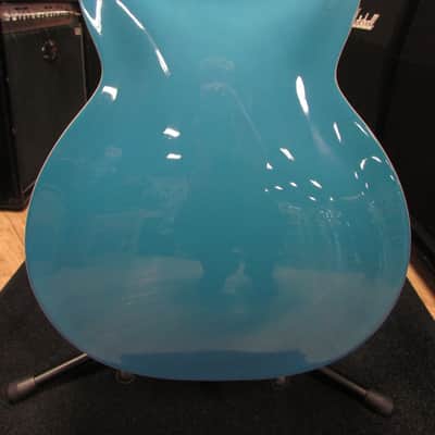 Hagstrom Viking P Miami Blue *Cracked Fingerboard* image 6