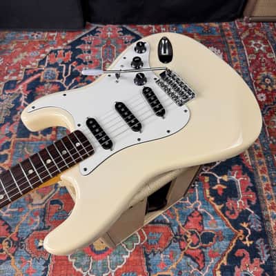 Fernandes Revival Series ‘76 Stratocaster RST50-W Olympic White Rosewood - 1980's image 6