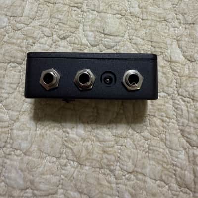 JHS Buffered Splitter V2 2018 - Present - Black image 7