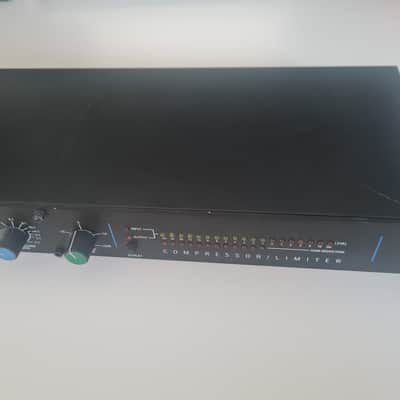 dbx 160A Compressor Limiter 2000s - Black image 10