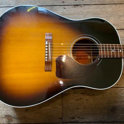 1998 Gibson J45 Buddy Holly LTD Edition & Hard shell case image 18
