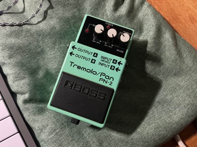 Boss PN-2 Tremolo/Pan (Silver Label) 1990 - 1995 - Green image 1