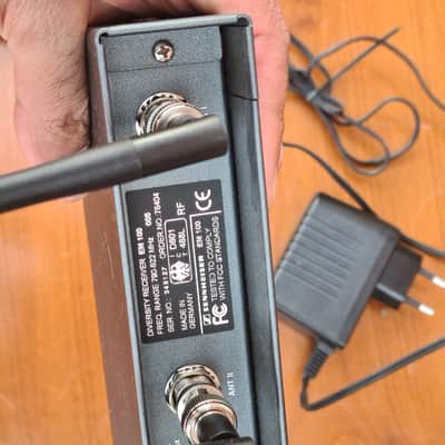 Sennheiser Diversity Reciver EM100-EW100+Hedmic me3 image 19