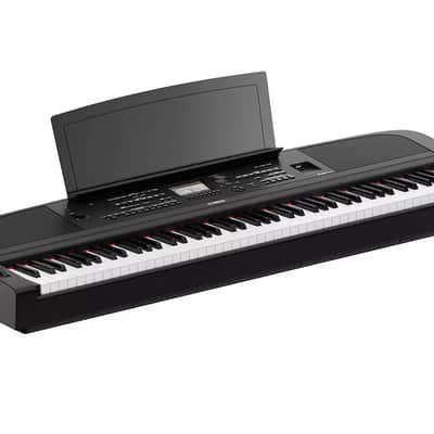 Yamaha DGX670 Digital Piano (Black) - 88 Keys