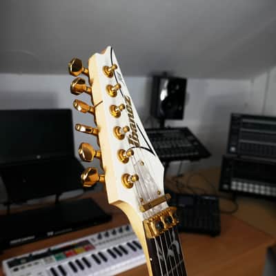 Ibanez JEM7VWH Steve Vai Signature – 2019 Final-Year Fujigen MIJ – Original Hard Case image 4