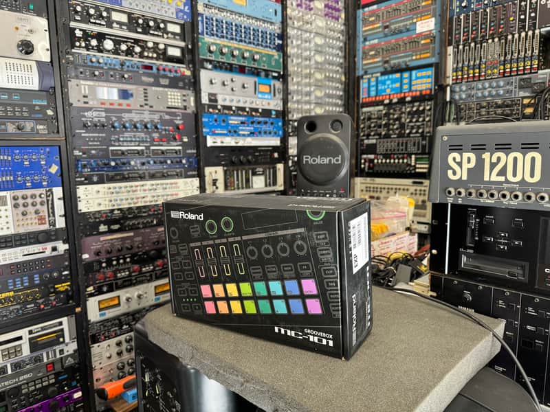 Roland MC-101 Groovebox / Black , MC101 , New //ARMENS// image 1