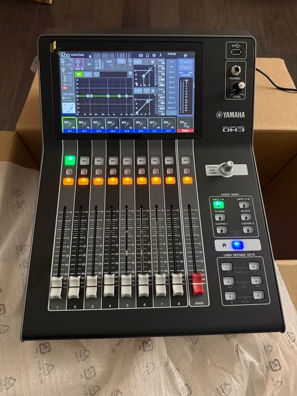 Yamaha DM3-D 22-channel Digital Mixer with Dante image 1