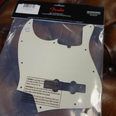 Fender Pickguard Jazz Bass 10-Hole Mount (with Truss Rod Notch) Tortoise Shell 4-Ply image 2