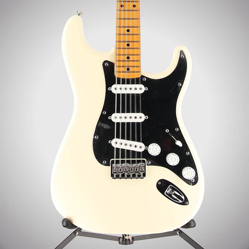 Fender Certified Pre-Owned Nile Rodgers Hitmaker Stratocaster, Maple Fingerboard, Olympic White (S4) (00686) image 1