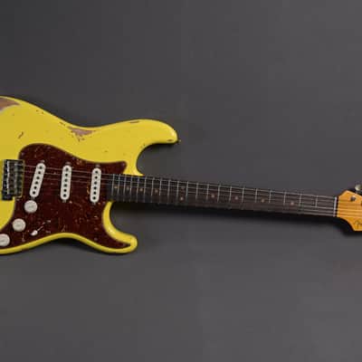 Fender Custom Shop Stratocaster 1963 Heavy Relic Graffity Yellow Tortoise Pickguard image 5