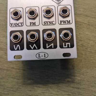 L-1 Synthesizer Basic VCO Eurorack Oscillator Silver image 2