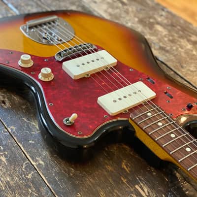 Fender Japan Jazzmaster 1966 Reissue CIJ O-Serial 1997 Three Tone Sunburst image 3