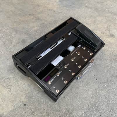 Schmidt Array SA600W ES8 Black - Pedalboard for BOSS ES-8 Switcher and Wah Pedal, Two-Deck Design image 9