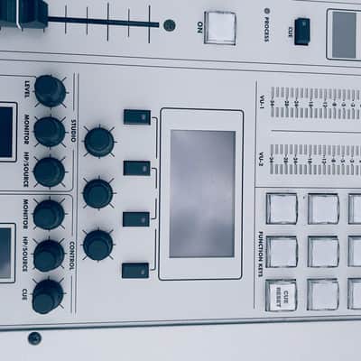 AEQ Capitol - Weiss silber image 4