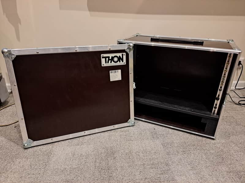 Thomann 6U Factory custom case/rack 2018 - Brown, with pedalboard space image 1