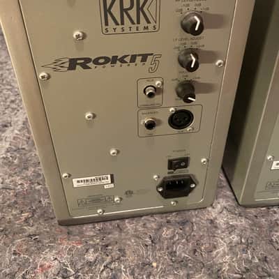 KRK ROCKIT 5 GEN3 2018 PLATINUM SERIES POWERED STUDIO MONITORS - Silver image 8