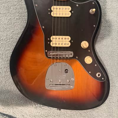 Fender Player Jazzmaster HH with Pau Ferro Fretboard 2018 - Present 3-Color Sunburst image 5