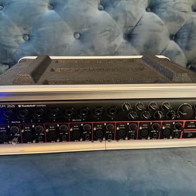 PreSonus Quantum Thunderbolt Audio Interface 2010s - Black image 1