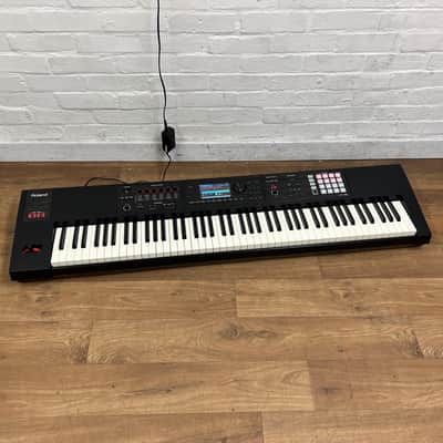 Roland  FA08 Workstation; Ser No:A2G1514 | Second Hand