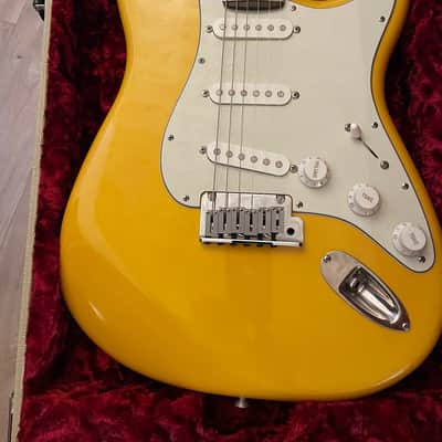 Fender Japan Stratocaster ST-700 SPL Rebel Yellow 1986 Rebel Yellow image 2