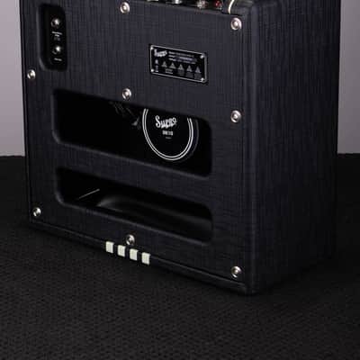 Supro Delta King 10 1 x 10-inch 5-watt Tube Combo Amp - Black and Cream image 3