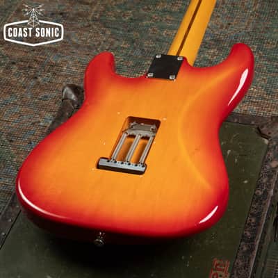 2012 Fender '57 Reissue Stratocaster ST57 Made in Japan - Cherry Sunburst image 10