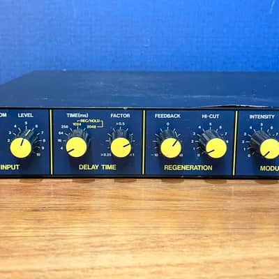 Korg SDD-1000 Digital Delay / Sampler image 2