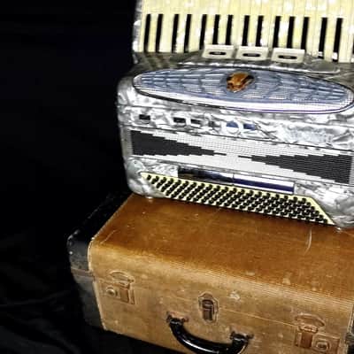 Silvio Soprani Piano Accordion 1940s - Grey Pearlescent image 2